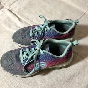 Girls Sketchers size 1.5